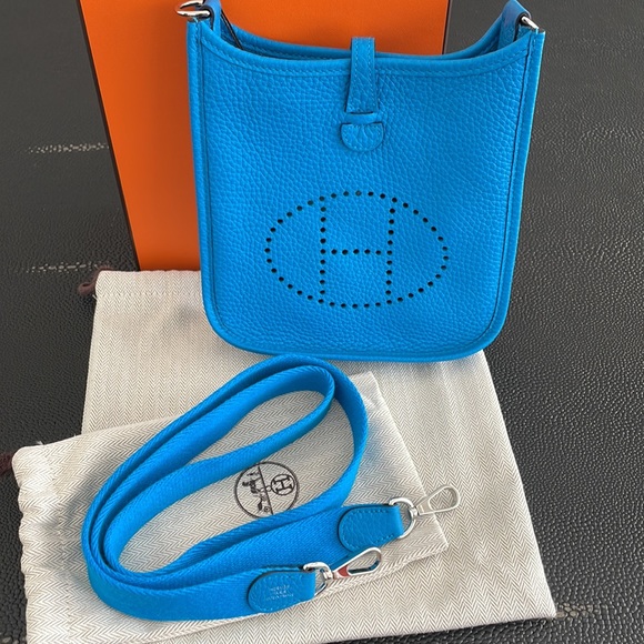 Hermes Handbags - HERMES EVELYNE 16 AMAZONE BAG (TPM)